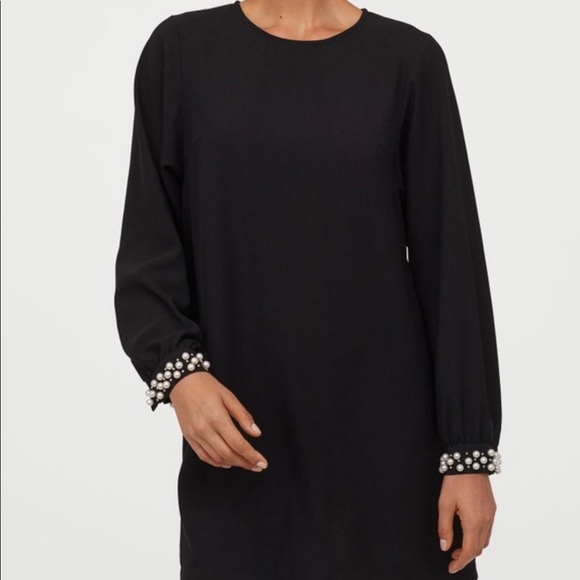 black dress and pearls